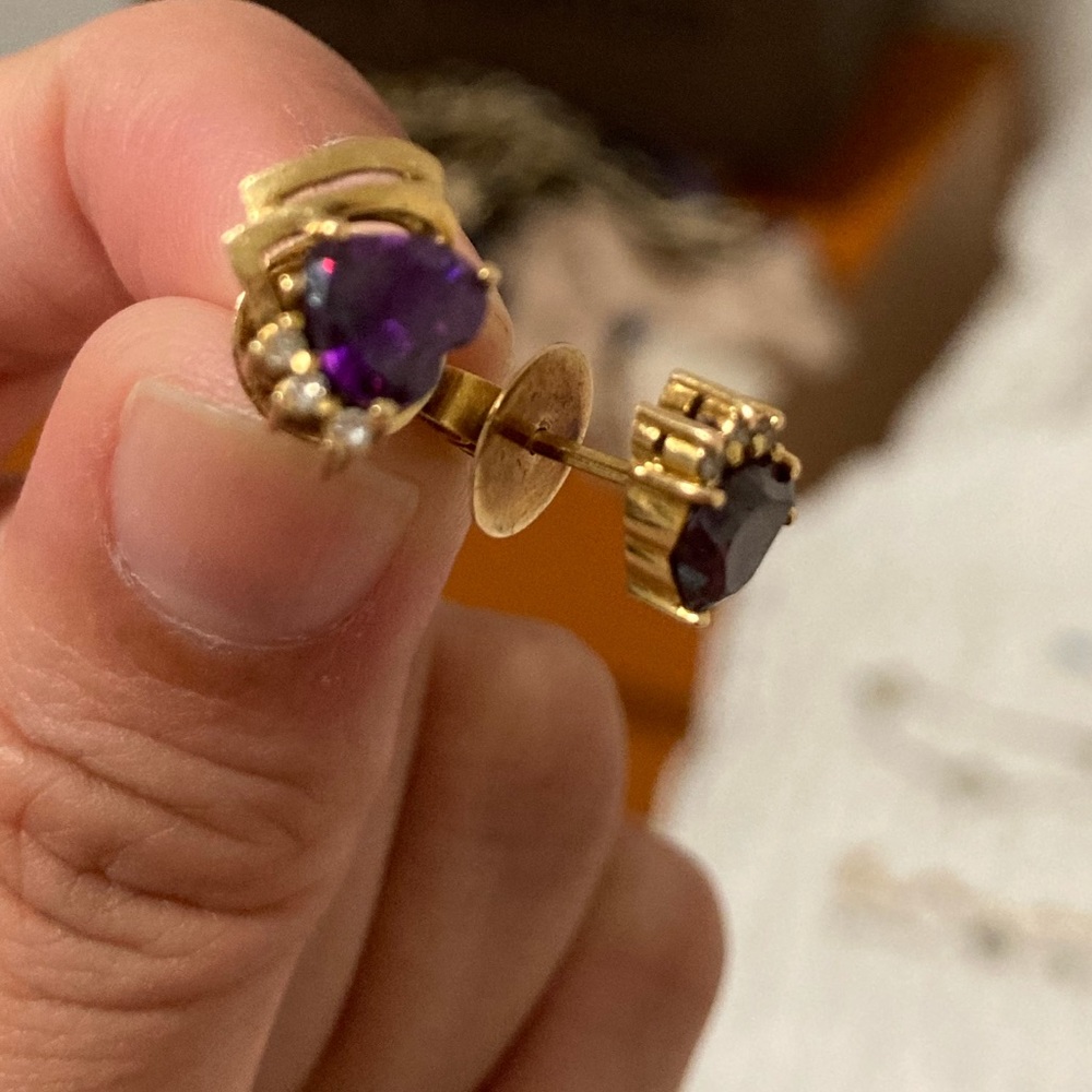 2 pairs of 14k solid gold earrings - Picture 6 of 9